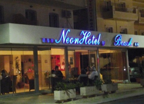 Neon hotel Stalida Kreta Grecja